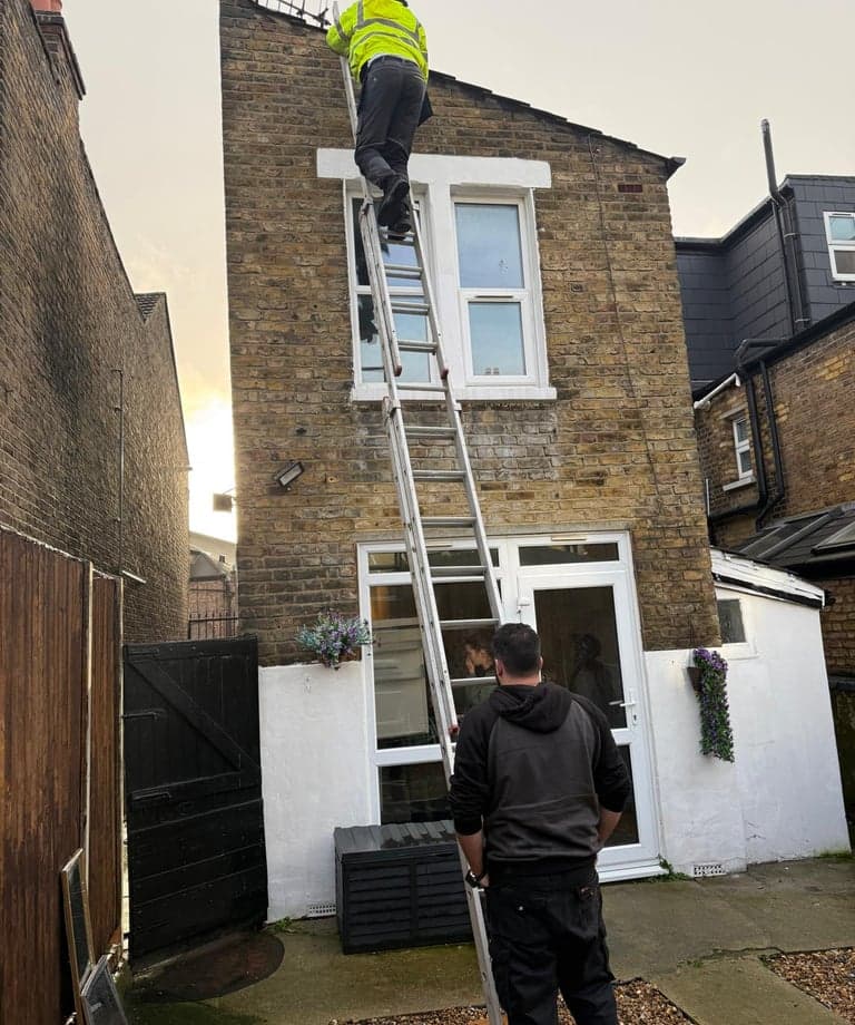Roofer in Croydon